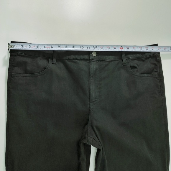 American Eagle Outfitters Black High Waisted Jeans Womens Size 22 Short - Picture 4 of 10